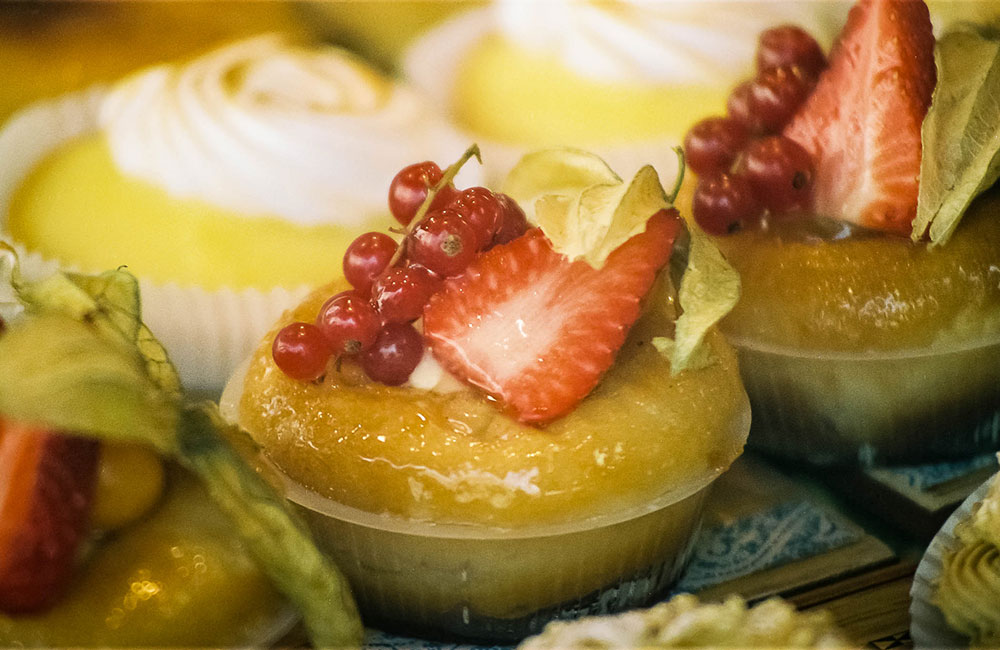 Baba au rhum fraise et cerisse